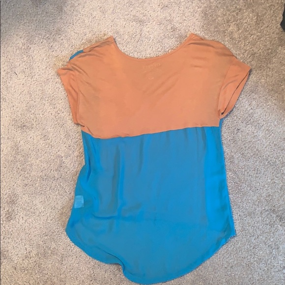 Top - Picture 2 of 2